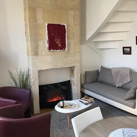 Apartment Duplex Pour 4 Personnes Au Centre De Bordeaux